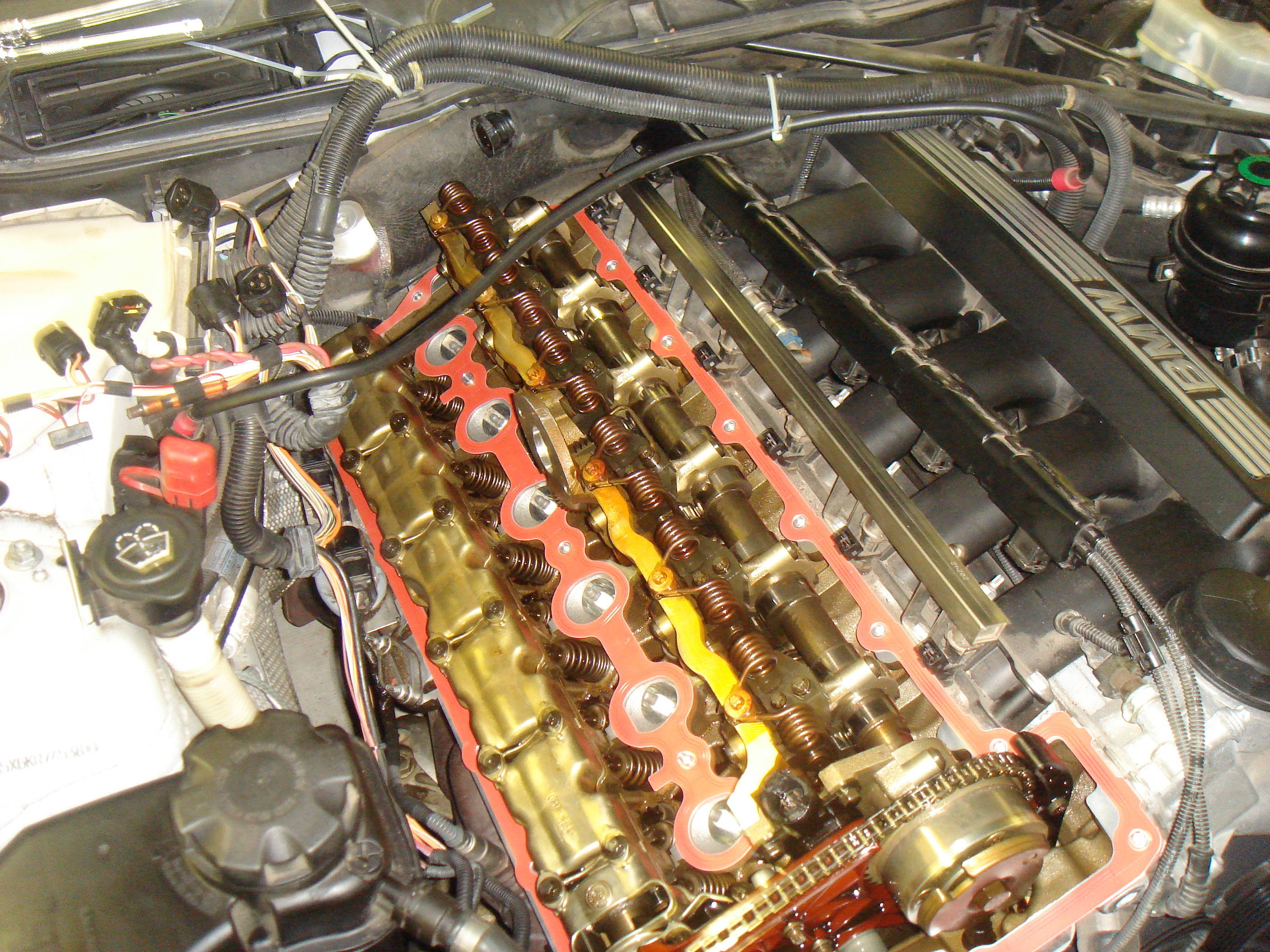 2008 bmw valve cover gasket