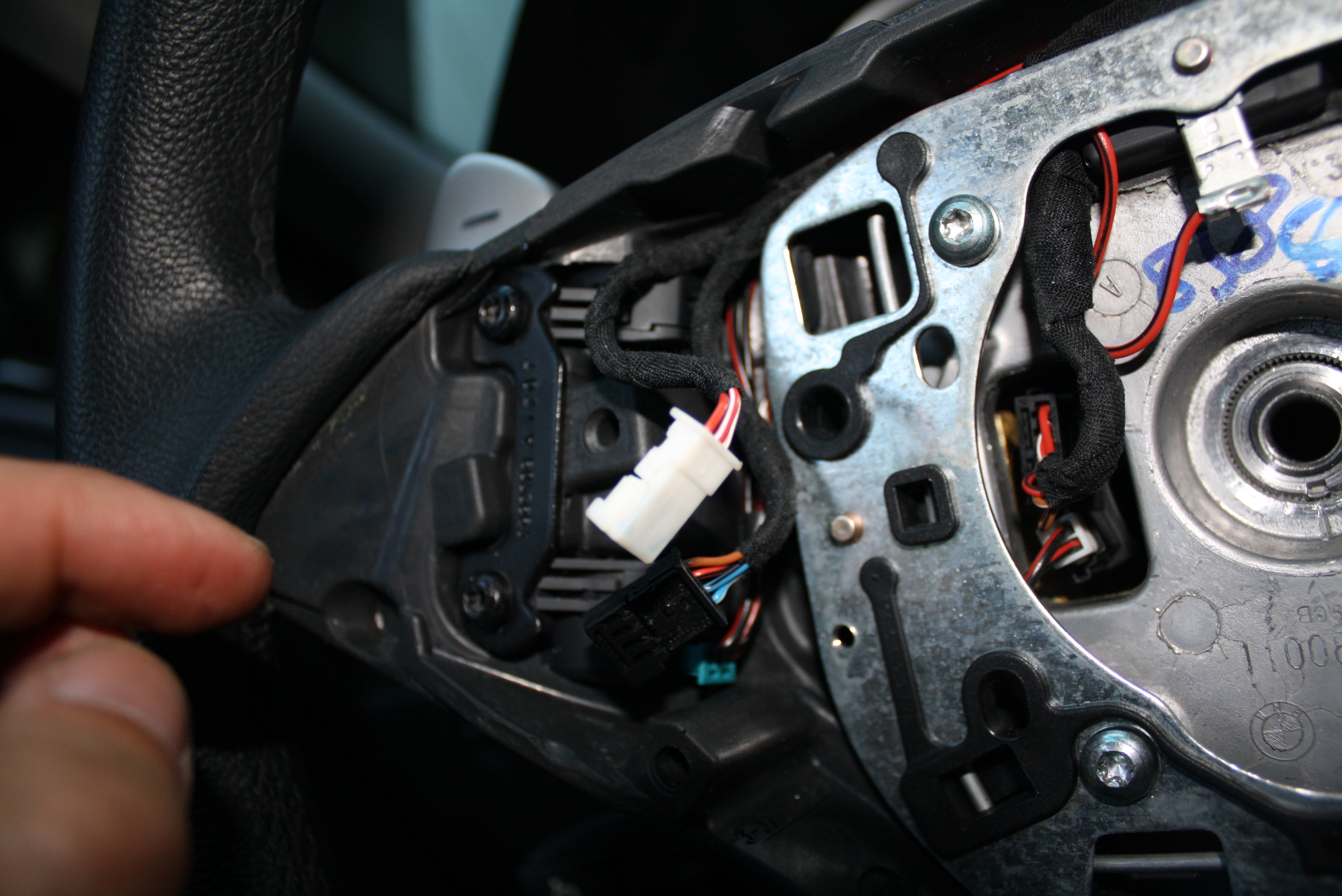 Steering wheel retrofit to Sport with Paddle Shift Kit ... wiring harness function 