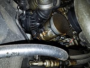 New owner. Need help locating an oil leak and an oil change question.-20171126_164247.jpg