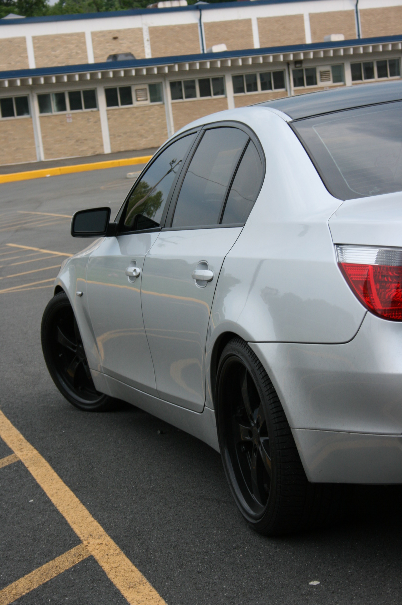 Bmw e60 2025 black roof