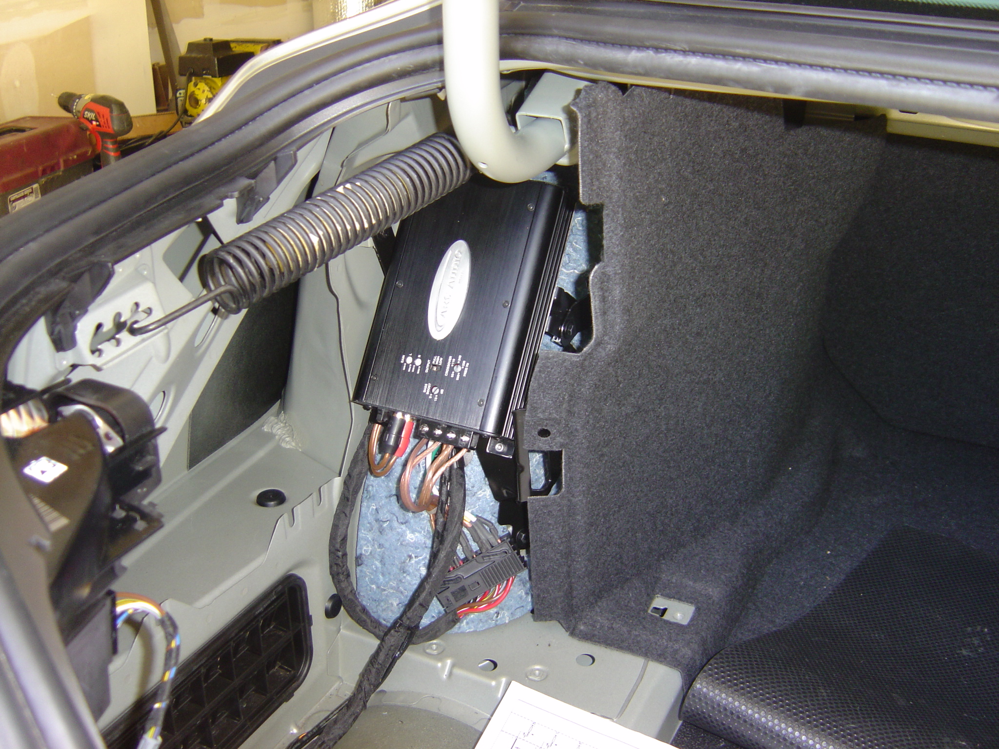 Stealth Sub Amp Install - 5Series.net - Forums e88 fuse box 