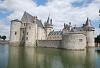 a trip around France in E60-sully_sur_loire_1.jpg