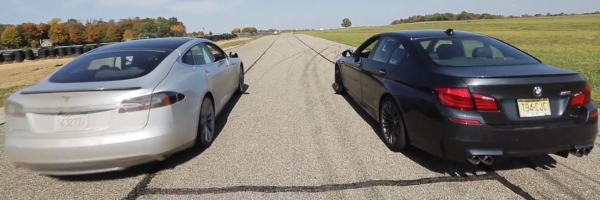 Tesla’s Model S and BMW’s M5 Drag Race
