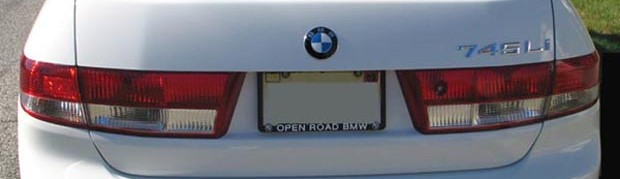 Photo (Fail) of the Week: A BMW 7 Series for Imposters