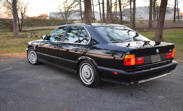 Buy This Pristine 1991 BMW M5