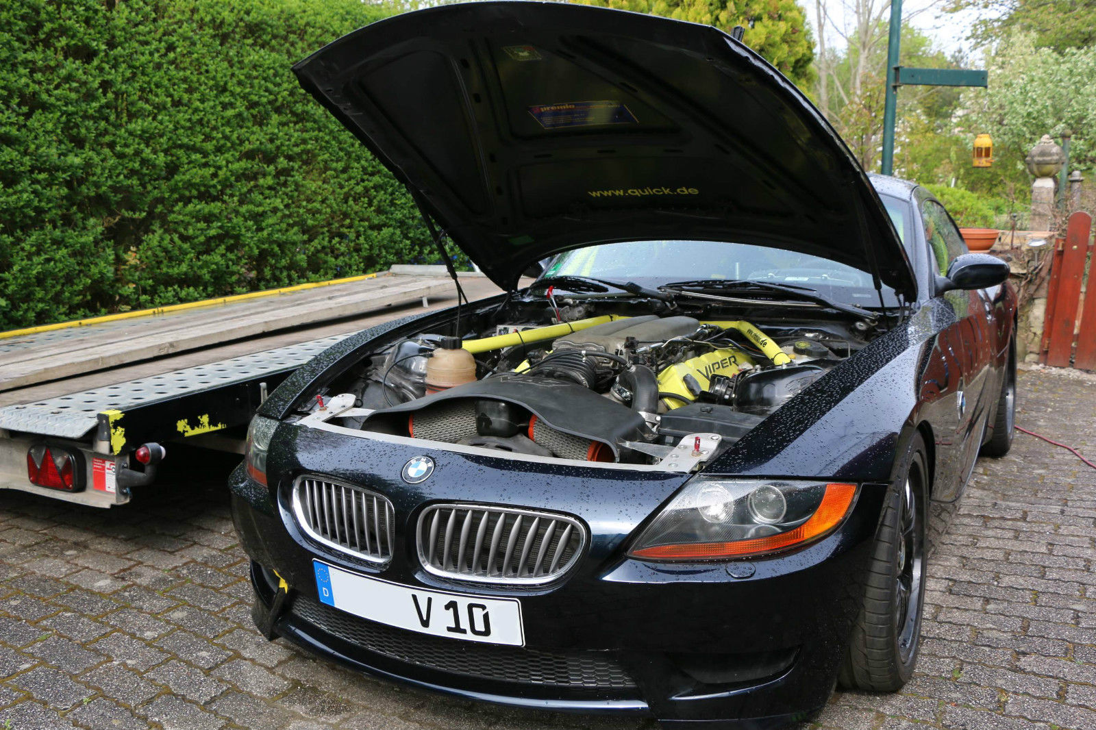 Oh My God: BMW Z4 With a Viper V10