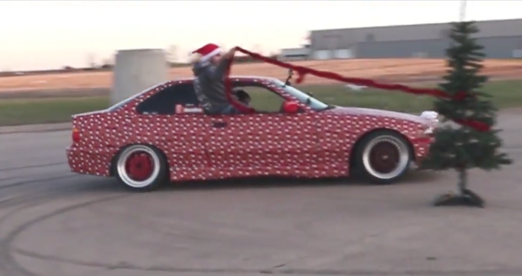 Christmas Drifting BMW 3 Series
